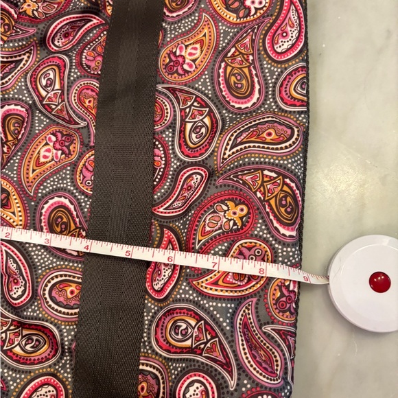 Le Sport Sac Deluxe Large Weekender in Gorgeous Hot Pink and Gray Paisley. - Picture 12 of 12